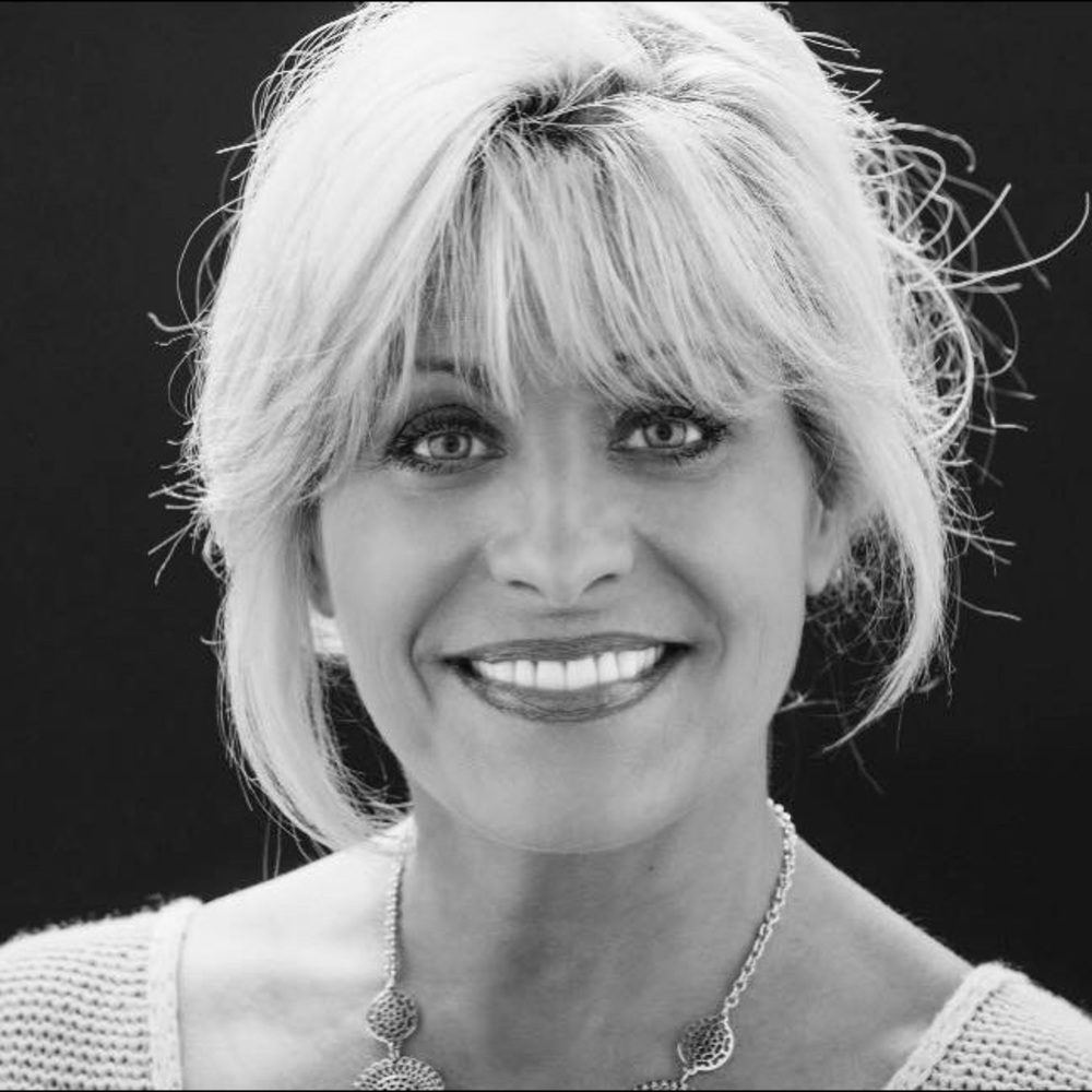 Meet your Posher, Carol Lynn 🌸🌿👠👢👗👖👚